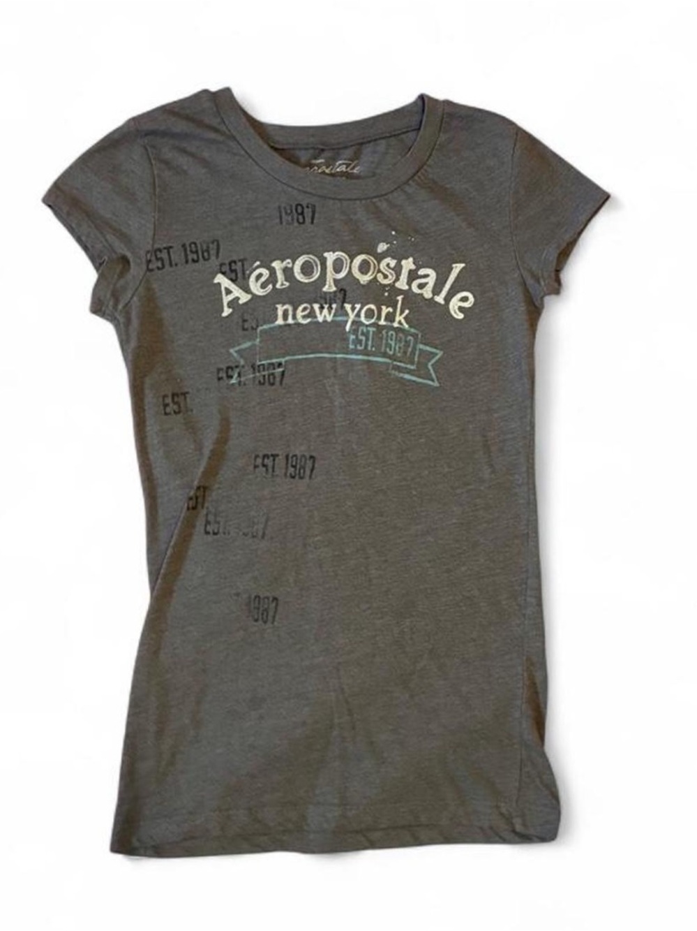 🤍Gray Aeropostale baby tee🤍